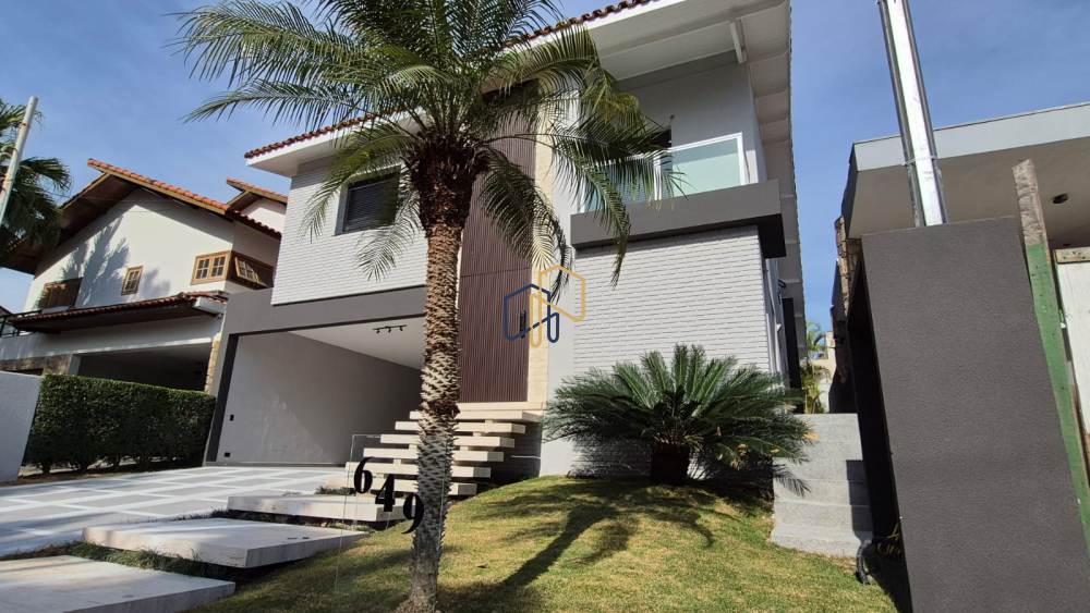 Casa Recém Reformada no Alphaville 4