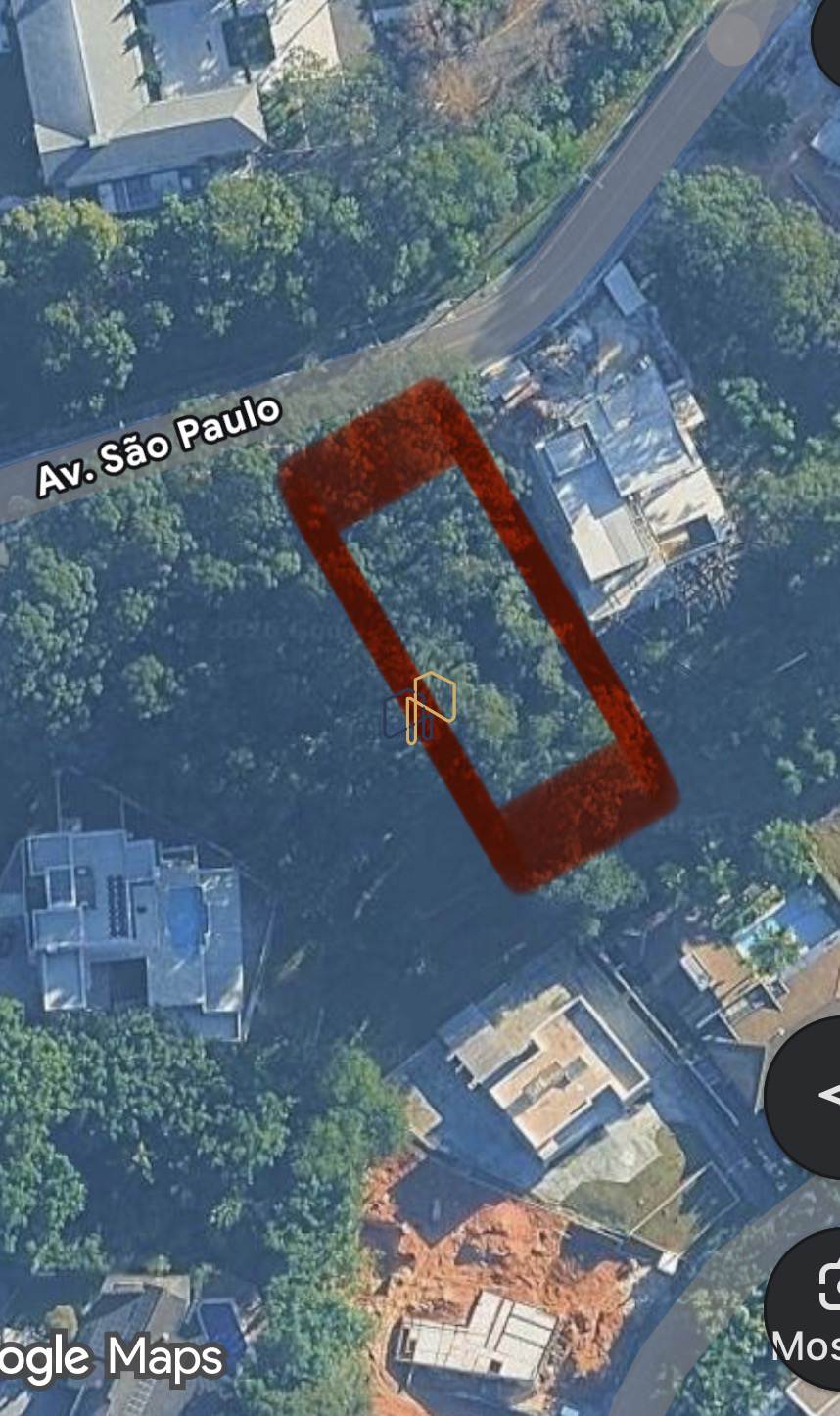 Amplo Tereno no Tamboré 1